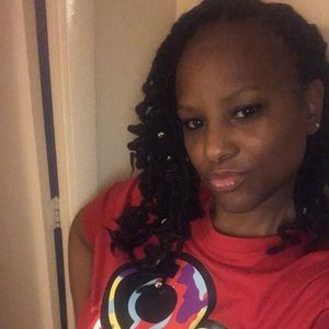 Meet your Posher, Yolanda